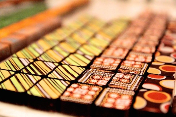 poppy_loves's tweet photo. Super #luxury &amp; #handmade #chocolates on #WestbourneGrove... https://t.co/dt7DYeKbXt #AlexeevaandJones #NottingHill https://t.co/Brgnyf0xEg