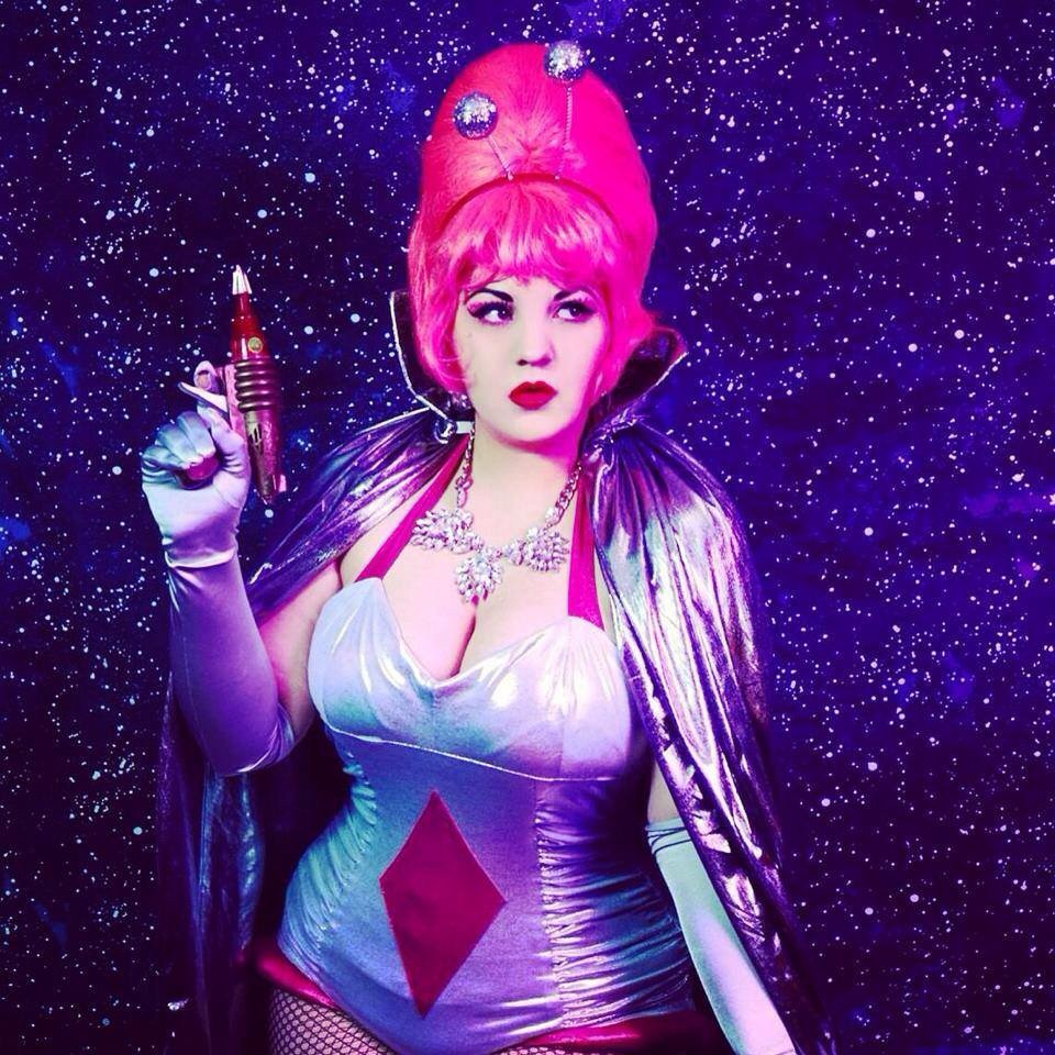 01ravenbombshel's tweet photo. https://t.co/SvRUHYUXFy #retro #retrospaceoutfit #pinkhair #dressup #space #forsale #handmade #madetoorder https://t.co/DS4JMEPO1A