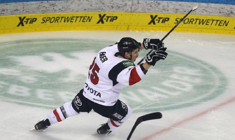 Haie werfen die Eisbären raus #del #delpo16  appdb.hockeyweb.de/?url=http://ww…