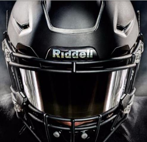 Riddell_Canada's tweet photo. @fb_ahuntsic College Ahuntsic commits to #SmarterFootball embracing InSite technology #TeamRiddell https://t.co/QRFp9194IW