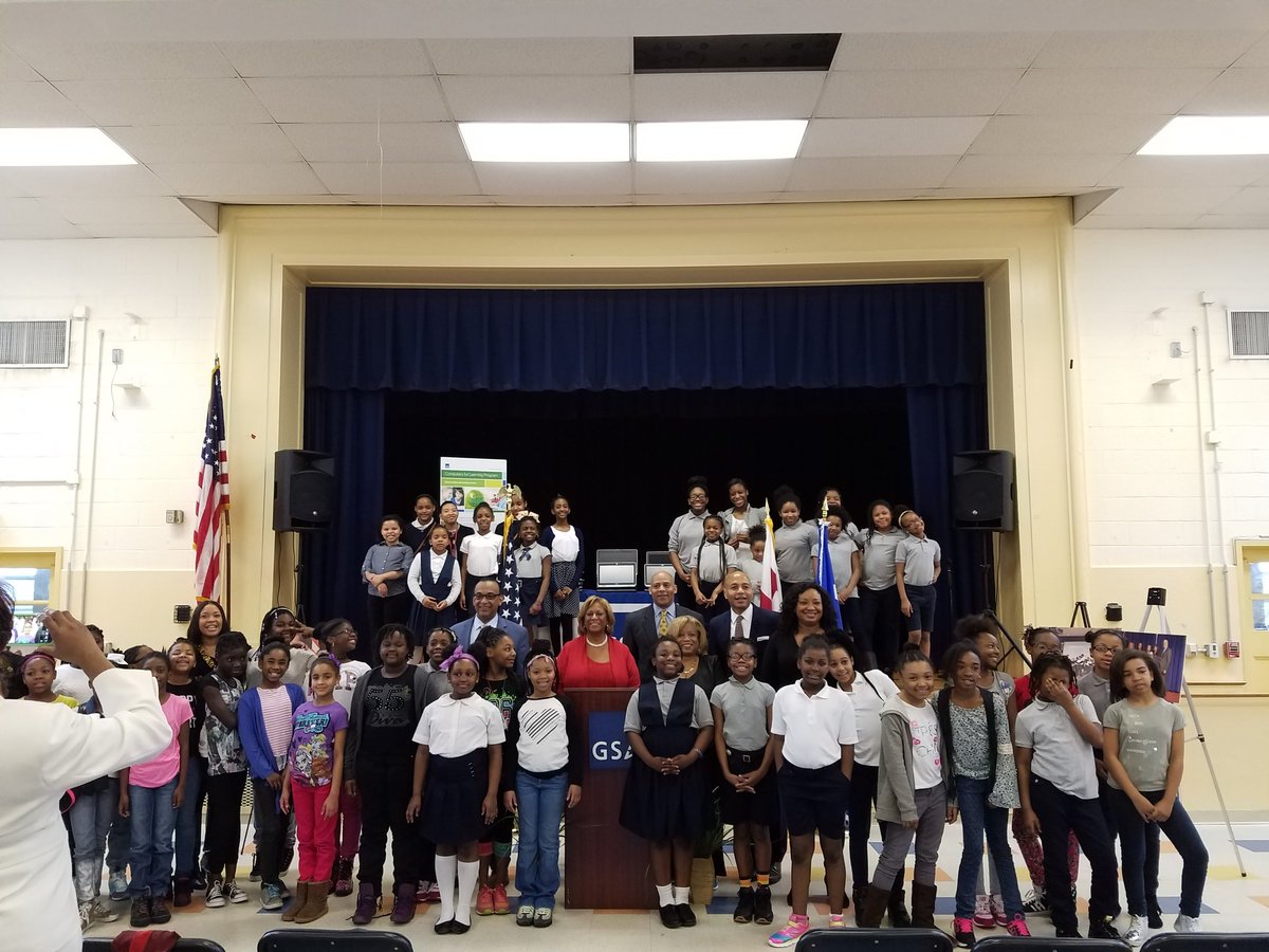 DCMOWPI's tweet photo. Great event with Aministrator @DeniseUSGSA #NationalCapitalRegion at Excel Academy's #ComputersForLearningProgram https://t.co/pZ6c0JYbIC