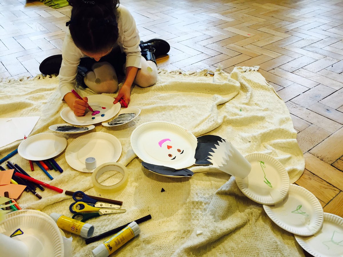 KateParkes2's tweet photo. Great #artpicnic today @WhitworthArt #creativefamilytime https://t.co/jN2ocJNknO