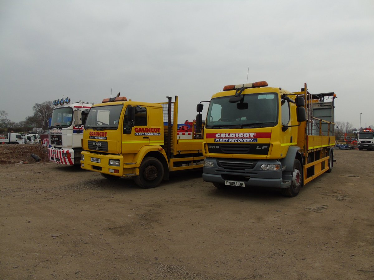 Ready for action at our J5 M5 Contraflow Recovery site! #Recovery #Truckers