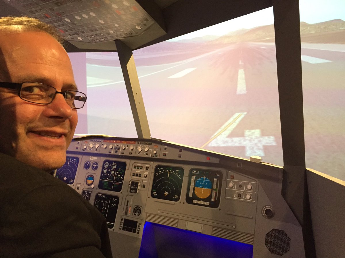 AirGYD's tweet photo. @CorradoMacopiel at the commands of #AirGYD https://t.co/4phoOP481V