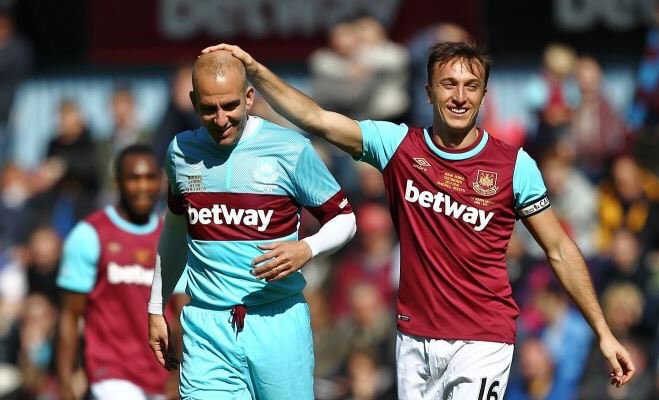 WHUFC_News's tweet photo. What a brilliant day for a brilliant player and servant to our football club! #MN16 https://t.co/6ZFuZY192l