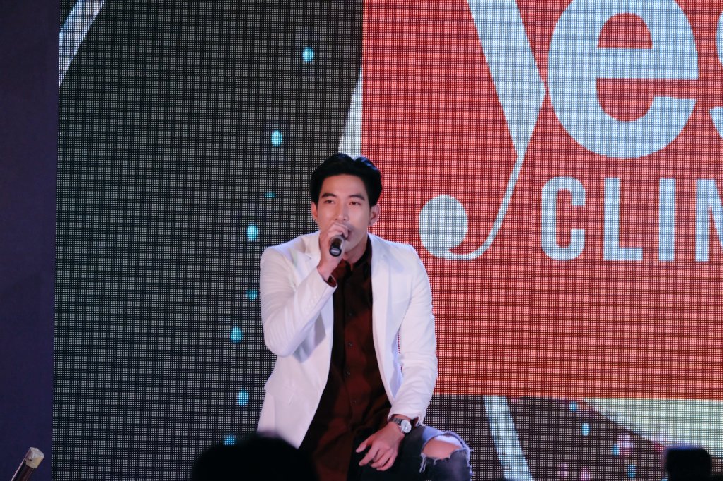 #โตโน่ #tono #yesclinic ขอบคุณภาพจาก @peemtjq (4)