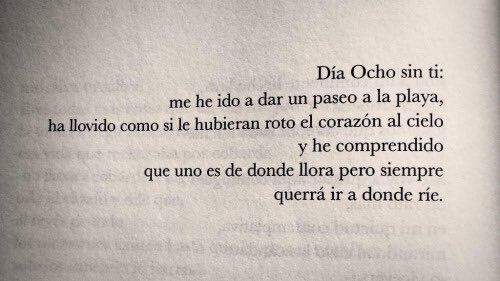 EvaLopez_M's tweet photo. «Y he comprendido 
que uno es de donde llora
pero siempre 
querrá ir a donde ríe».

@elvirasastre https://t.co/LyKDg6afM4
