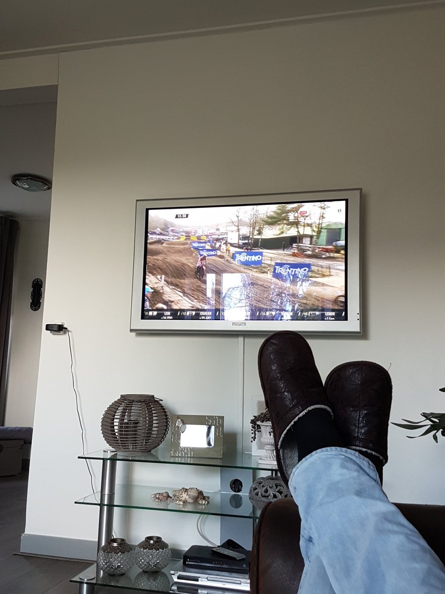 Witty2FAST4YOU's tweet image. Super aan het genieten van de mxgp op eurosport met super commentaar van @MarcDeReuver