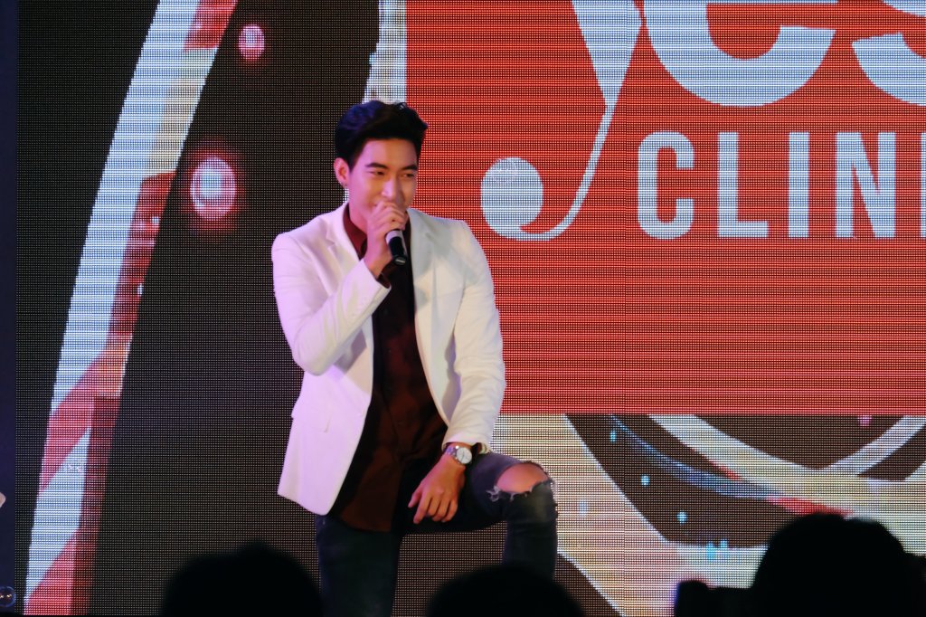 #โตโน่ #tono #yesclinic ขอบคุณภาพจาก @peemtjq (5)