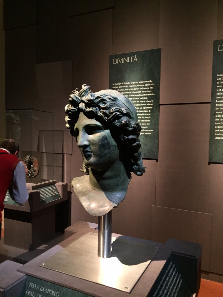 SAApollo's tweet photo. @MuseoArcheoSA @GettyMuseum @MassaciuccoliRo @ArchMuseumUoA @BorsaPaestum @britishmuseum ma torno io! #secretsMW https://t.co/J5rJqwoozQ