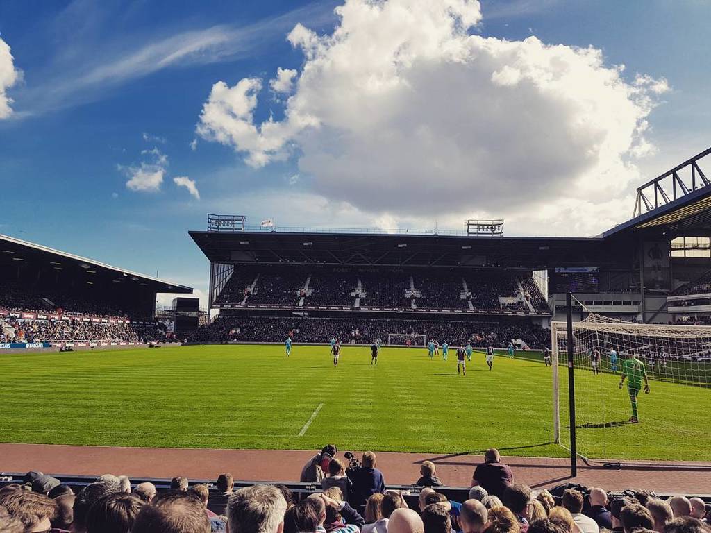 Brooko91's tweet photo. West Ham #marknobletestimonial https://t.co/5wPcfIeuh0