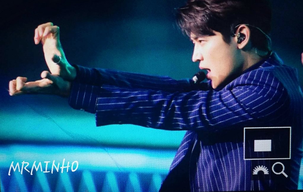 CepXdiqW4AME1ij.jpg:large