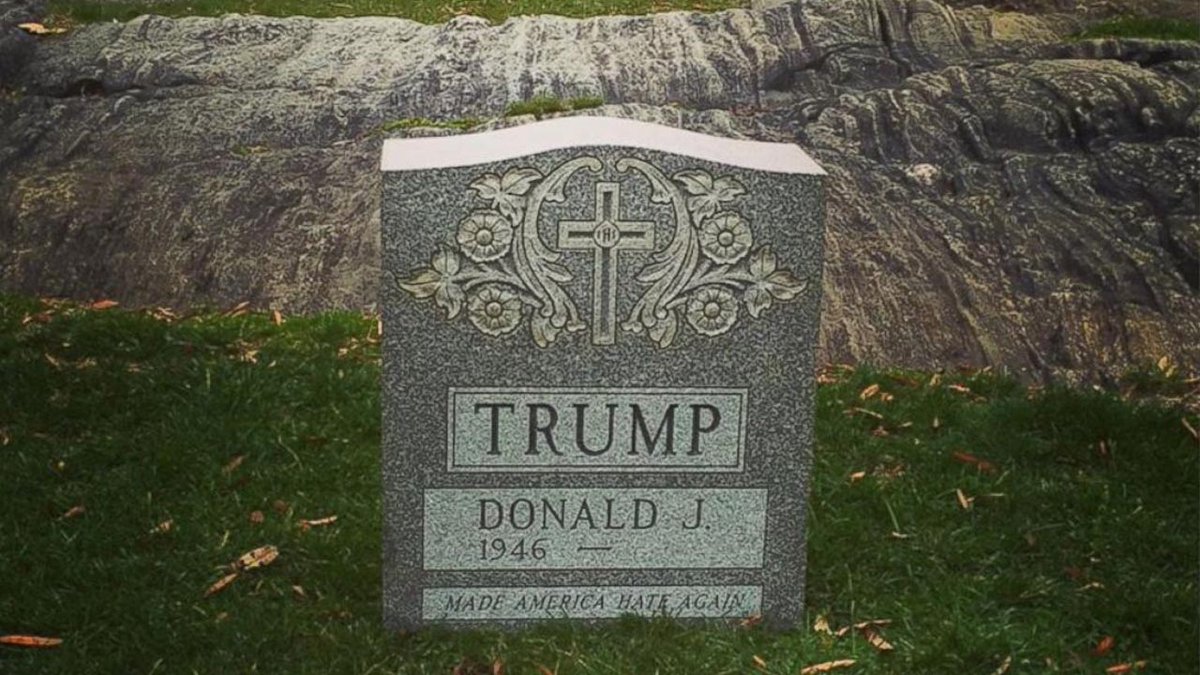 #Trump tombstone left in NYC's Central Park bit.ly/1qbsmsH?utm_me… https://t.co/TEAmxSraiq