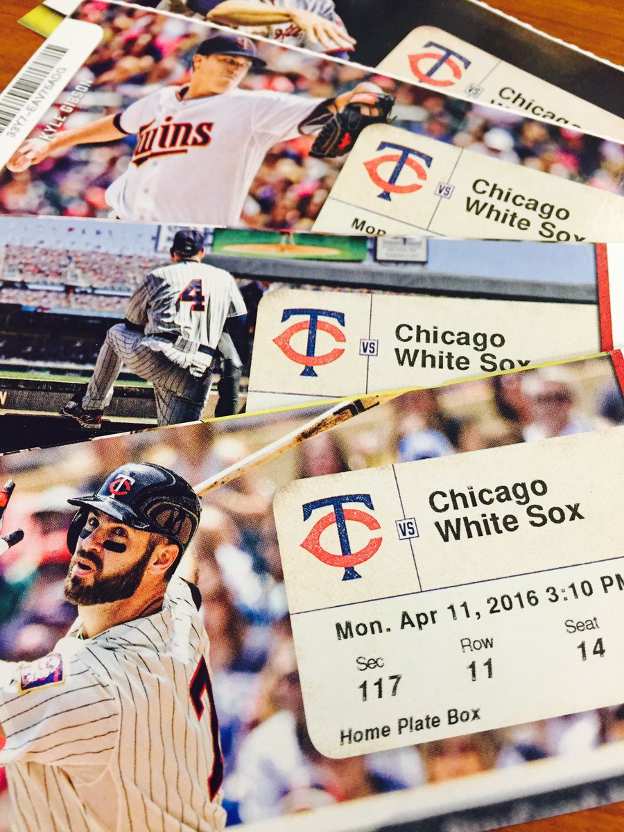 coryljohnson's tweet photo. Retweet for a chance to win a pair of tickets to Opening Day at Target Field! Winners announced on 4/1. #MNTwins https://t.co/Dxvo2GQr7A