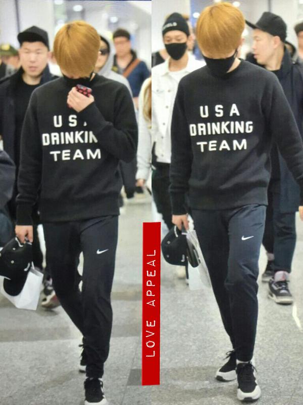baekfullbody's tweet photo. 150329 https://t.co/CP7NpcEPuQ