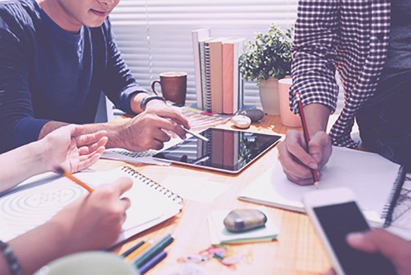 NaviPlan's tweet photo. To the customer, different for the sake of different means nothing >> https://t.co/48FC6ix1mj #fintech #innovation https://t.co/exs4Arm65v