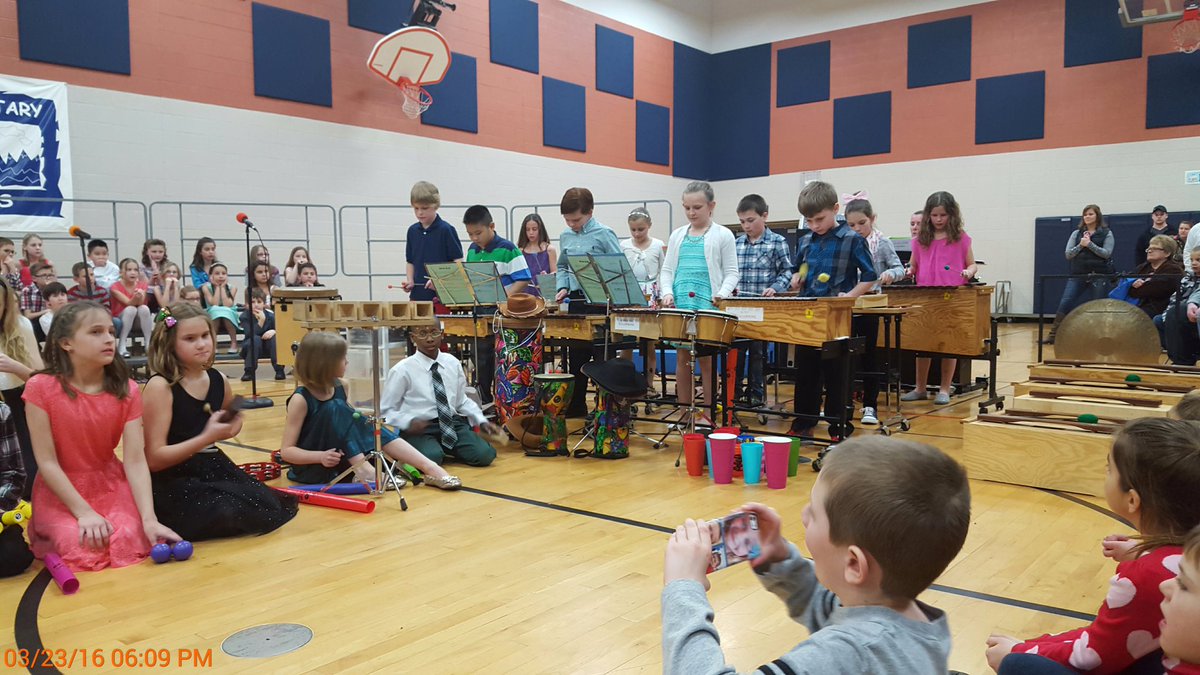 ColetteSeaver's tweet photo. 3rd grade demonstrated some of the many musical concepts they have been learning in their annual music informance. https://t.co/VXLf8l6huX