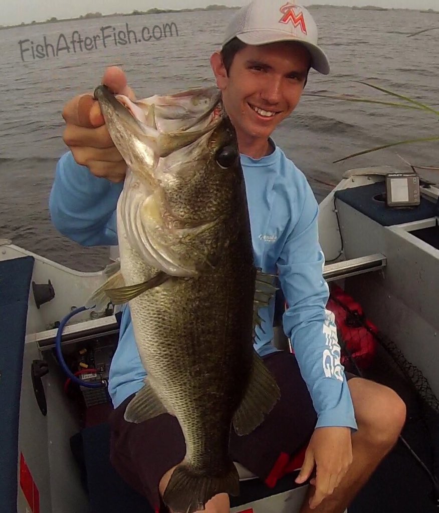 TCoastTackle's tweet photo. Ryan with a nice #bass from over the #weekend!
#fishing #freshwater #fun #fishafterfish #turnfishingintocatching https://t.co/SeqIMcdlQi