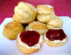 mchristov1's tweet photo. Classic scones with jam &amp; clotted cream
https://t.co/GtP5z4aKTQ https://t.co/38DiYuwSth