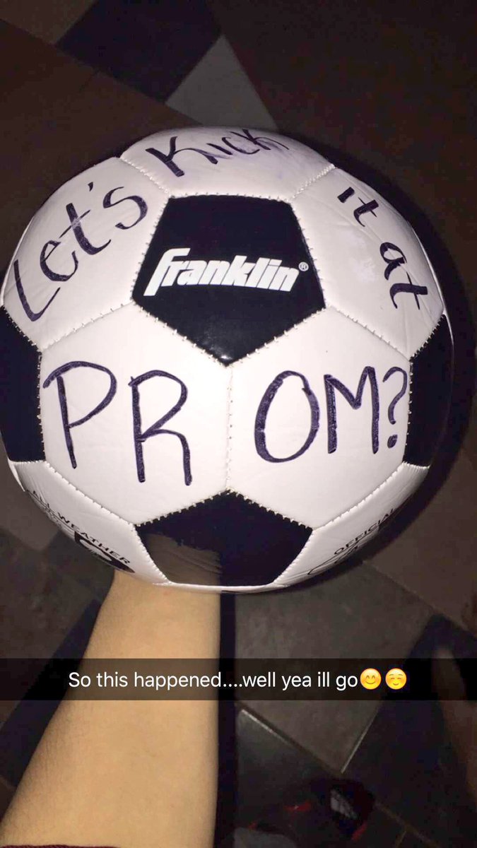 PinedaaUriel's tweet photo. So this happened yesterday...Well I guess I'm going to two proms😏🤗⚽️ #promosal #prom2016 #prom https://t.co/flX2P4QNhw