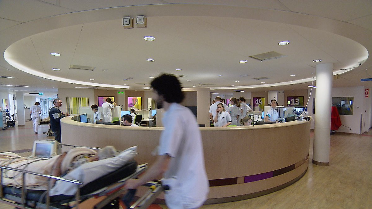 Kijk naar #CWZ zorgprofessionals en hun patiënten in #TraumaCentrum <a href="/SBS6/">SBS6</a> om 20u #Spoedplein ow.ly/100eVR