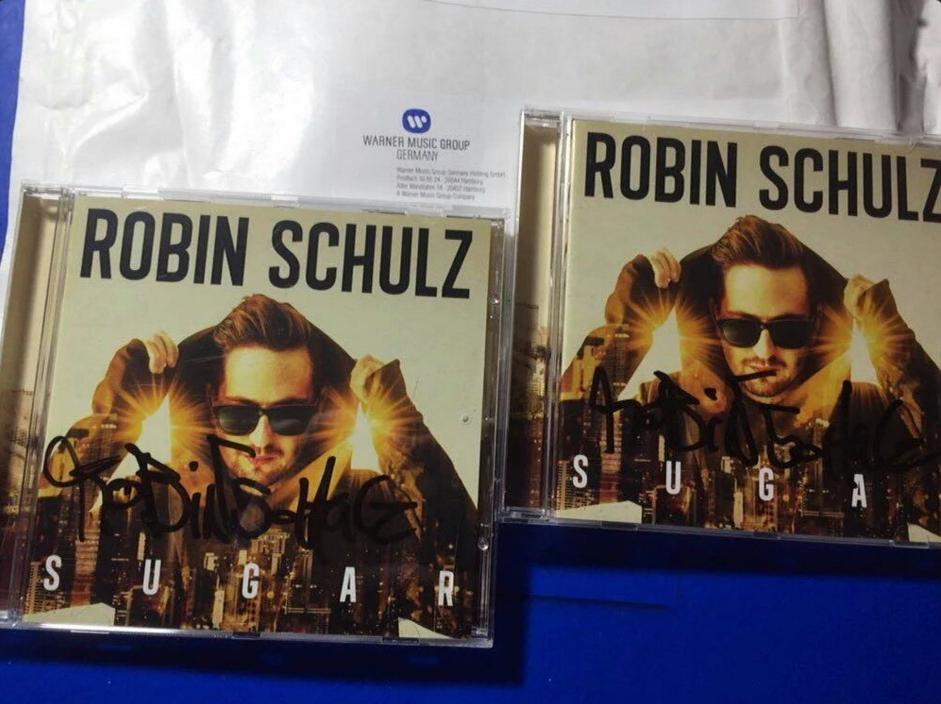 Zillarichtv's tweet image. RT + Follow para conseguir un CD firmado por @robin_schulz. ¡Tenemos 2!
