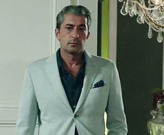 MikhaMrmr's tweet photo. Güzel &amp; Yakışıklı 
E ❤ E..Ci ❤ Di @_erkanpetekkaya @ebruozkan_s @parantezici @altandonmez #paramparça #OğlumBenim https://t.co/BKe9ZAvJB2