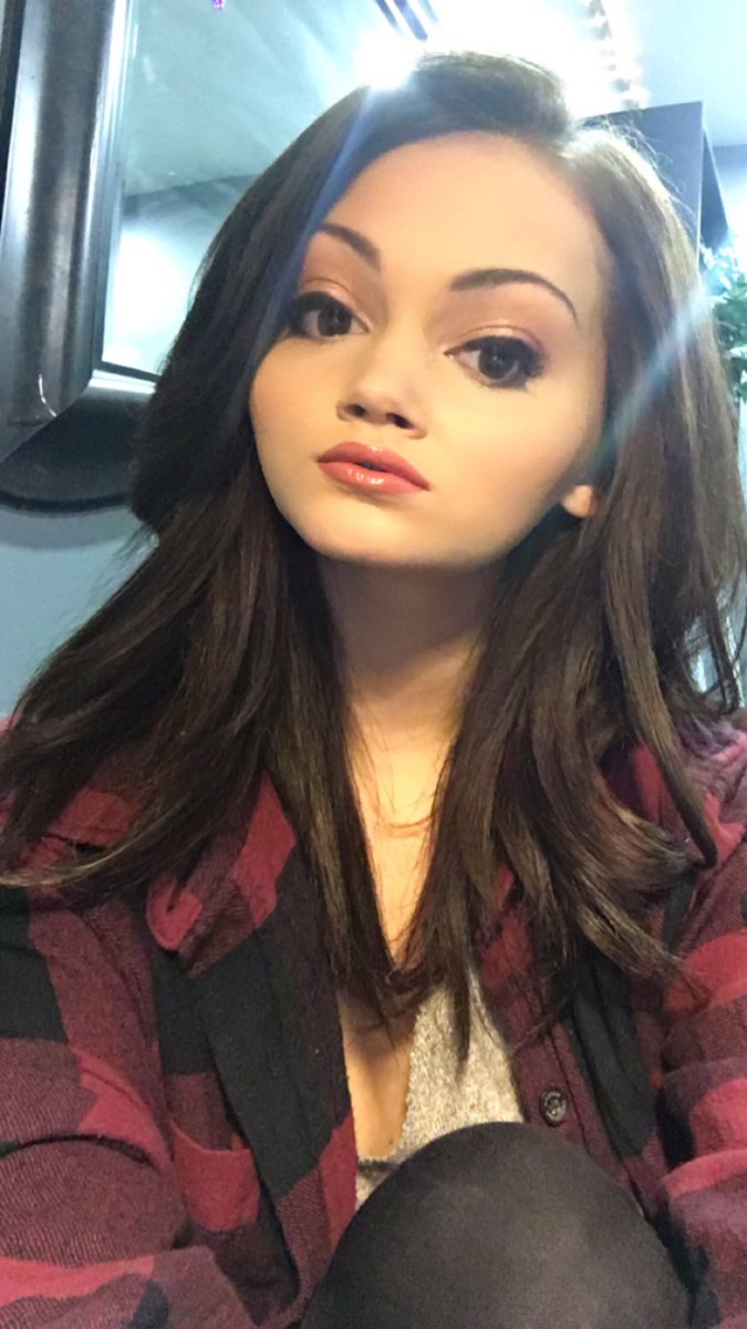 kelliberglund's tweet photo. maybe she's born with it .. https://t.co/YXepVTAimv