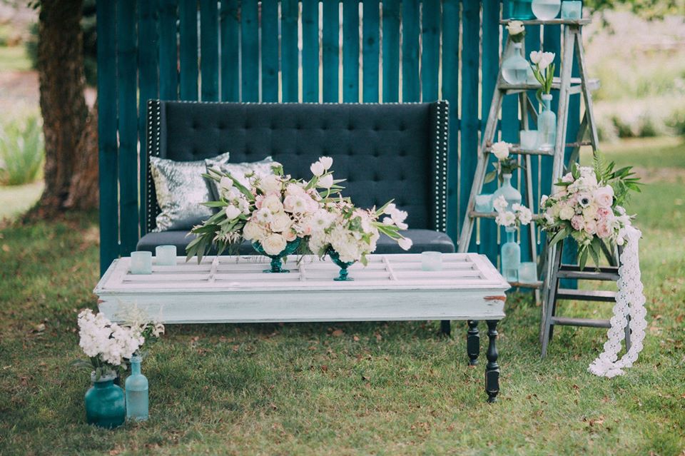 RusticAcresFarm's tweet image. The best part of hosting an event on the farm? The versatility! Glam it up or keep it casual w/ @JPCEventGroup!