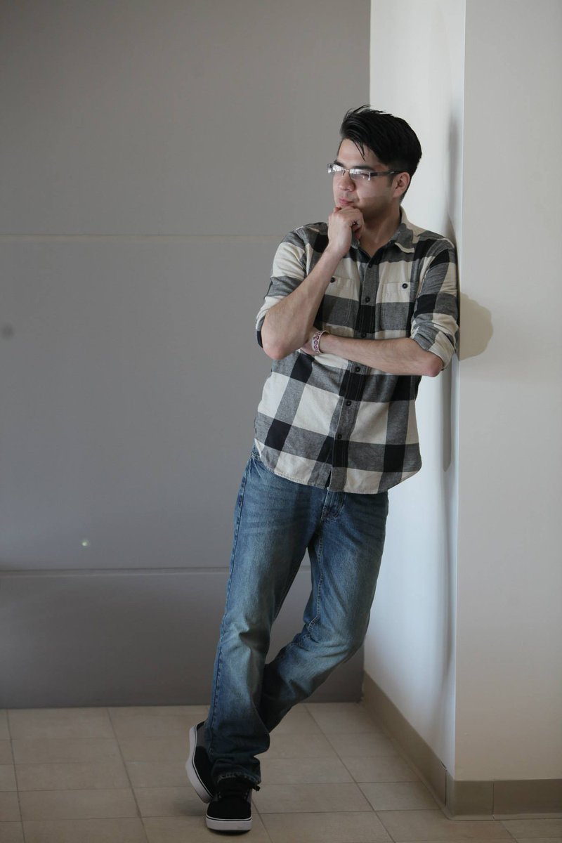 PeytonReuben's tweet photo. Posin' for the camera!
#cambriancollege #amazeballs #photoshoot https://t.co/csimonQLgi