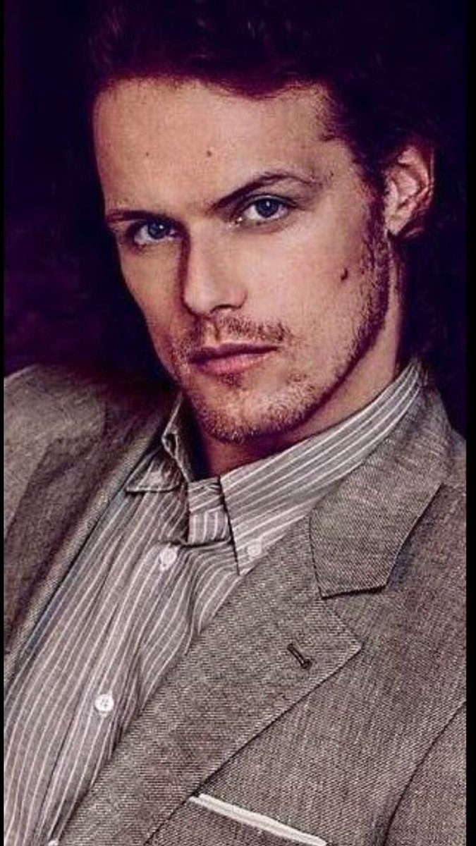shan5182's tweet photo. RT SAM/OUTLANDER FANS!LAST HOUR!!Let's Get This One For .@SamHeughan !
#WinItForSam #TeamSam
https://t.co/pmzMzb9nSp https://t.co/1HITj1HIHX