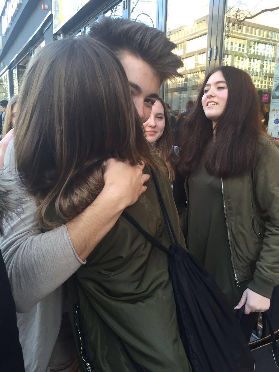 justinxprince1's tweet photo. I love you so much guys!!!! ♥️
Retweet if you wanna hug me 😜 https://t.co/6lwcxhi1P8