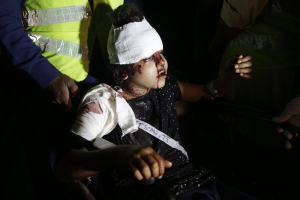 Arguments's tweet photo. #Pakistán. Señor, apiádate de las víctimas, consuela a las familias. Ilumina a los yihadistas. No a la indiferencia. https://t.co/MSXPjWOqCm