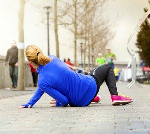 WhitakerMD's tweet photo. 5 common, yet often overlooked, causes of falls and how to prevent them: https://t.co/GfCqgX5hZo https://t.co/17z15dxGgY