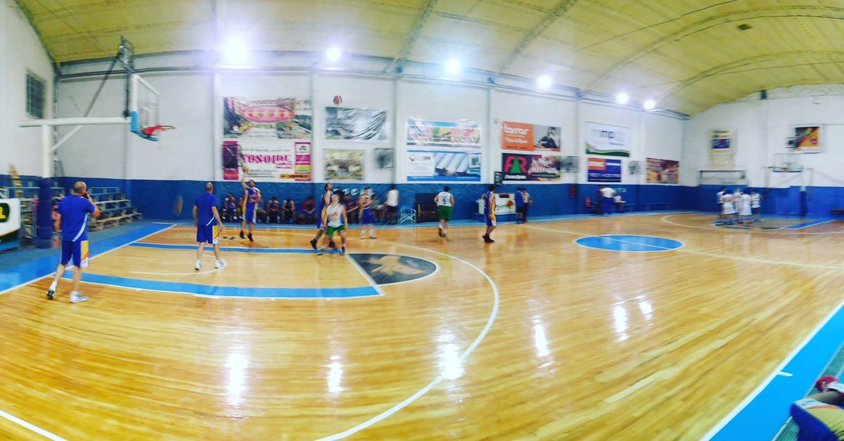 Unitarios_MPaz's tweet photo. HOY es la inauguración OFICIAL de la cancha! #Unitarios vs. #Obras con su plantel de Liga Nacional. Los esperamos! https://t.co/Usi1BKDbnJ