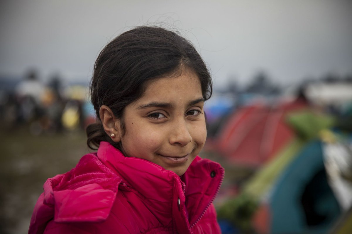 13-year old Zeinab has been in #Idomeni since late February. This is her story on @TIME: https://t.co/f1doOBH5Re https://t.co/Ne2uMMCEUX