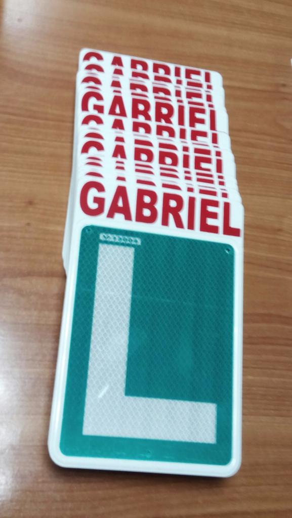 Ellos tienen muchas si quieres la Tulla ve a <a href="/auto_gabriel/">AUTOESCUELA GABRIEL</a>  con <a href="/luluxula/">LIDIA cortes aguilar</a> ya tengo la mía