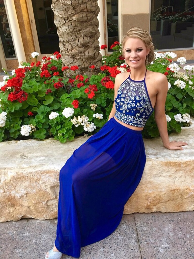 2016PerfectProm tweet picture