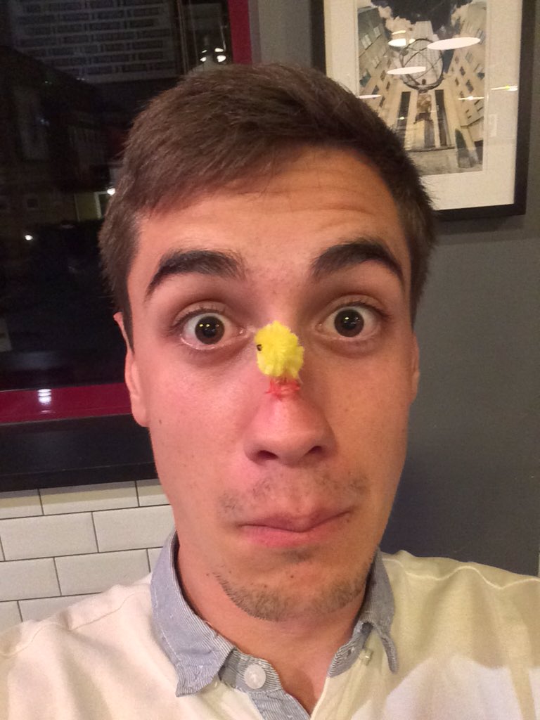 robwar123's tweet photo. I nose this #gcchick https://t.co/Hnl5YScDos