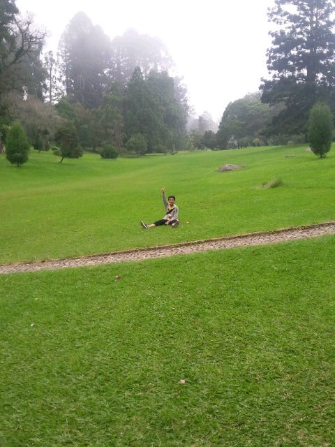 agisugihanto_'s tweet photo. Ini waktu maen ke #TamanCibodas #Puncak dulu... https://t.co/xfOxcfzh4t
