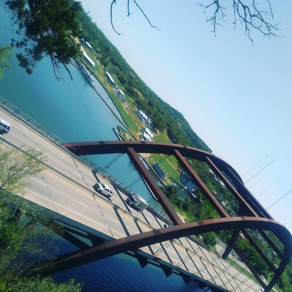 InstAustinTX's tweet image. Clarity. #thinkingspot #Pennybacker ift.tt/1TeSU7H