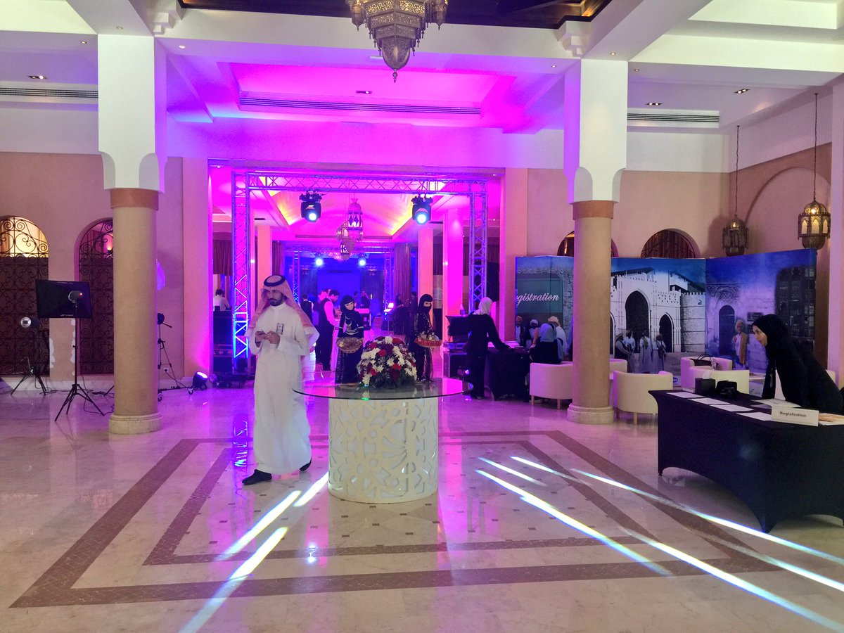 smartmove_ksa's tweet photo. ٣- صاحب المؤتمر معرض للشركات الراعية وورش عمل لاستخدام الاشعة التلفزيونية لفحص المفاصل https://t.co/62G2iYKzNt