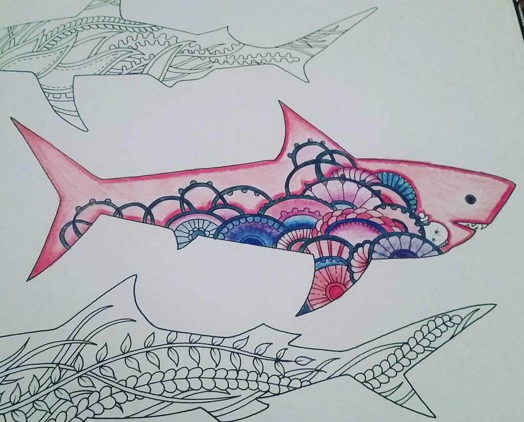 RDKoncienzcy's tweet photo. Pink shark. Because, yeah.
#lostocean #lostoceancoloringbook #adultcolouringbook #adultco… https://t.co/0dM9IMF2Ia https://t.co/iJgQq3bMG3