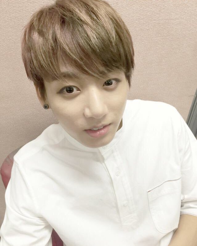 whathoseok's tweet photo. 🍃 tuana + jungkook 🍃
- innocent lil ball of happiness
- she LOVES jungkook alot
- thoughtful af
- #kookna https://t.co/RDyFexZhzN