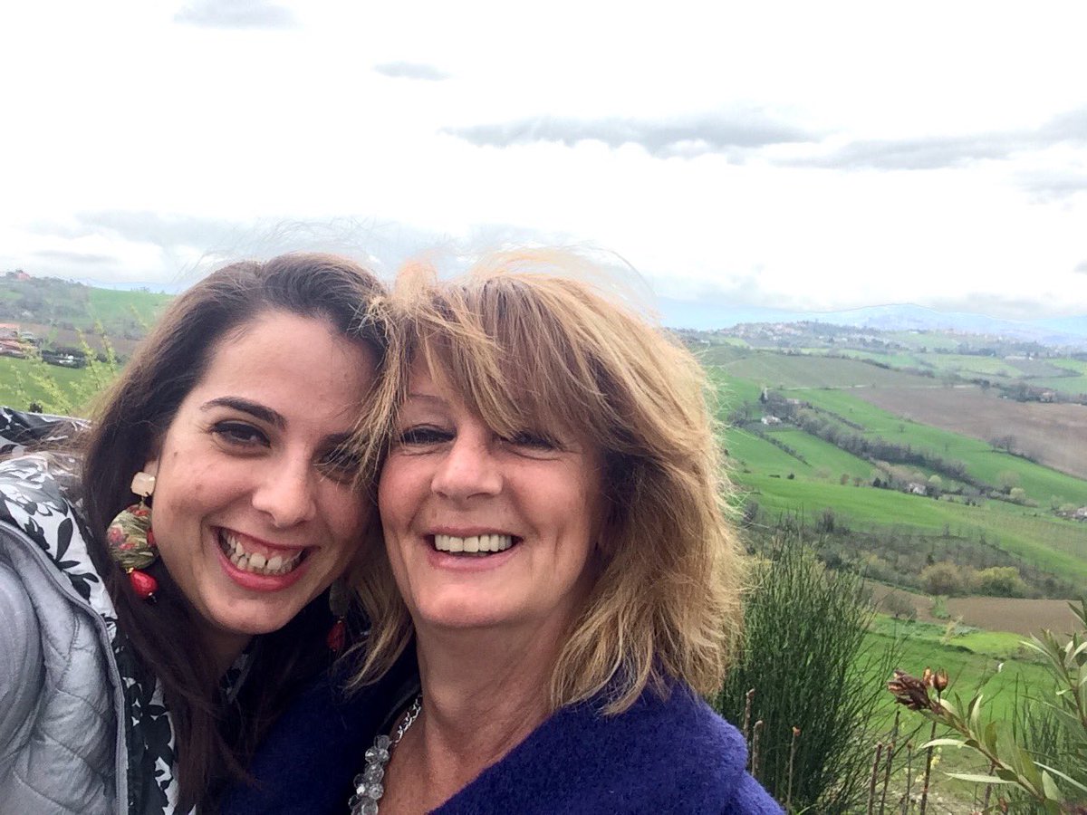 ValeBacchi's tweet photo. L'incredibile potete rigenerante della mia micro famiglia #sempreconte #vacanzeeasy https://t.co/4BtOFkuewX