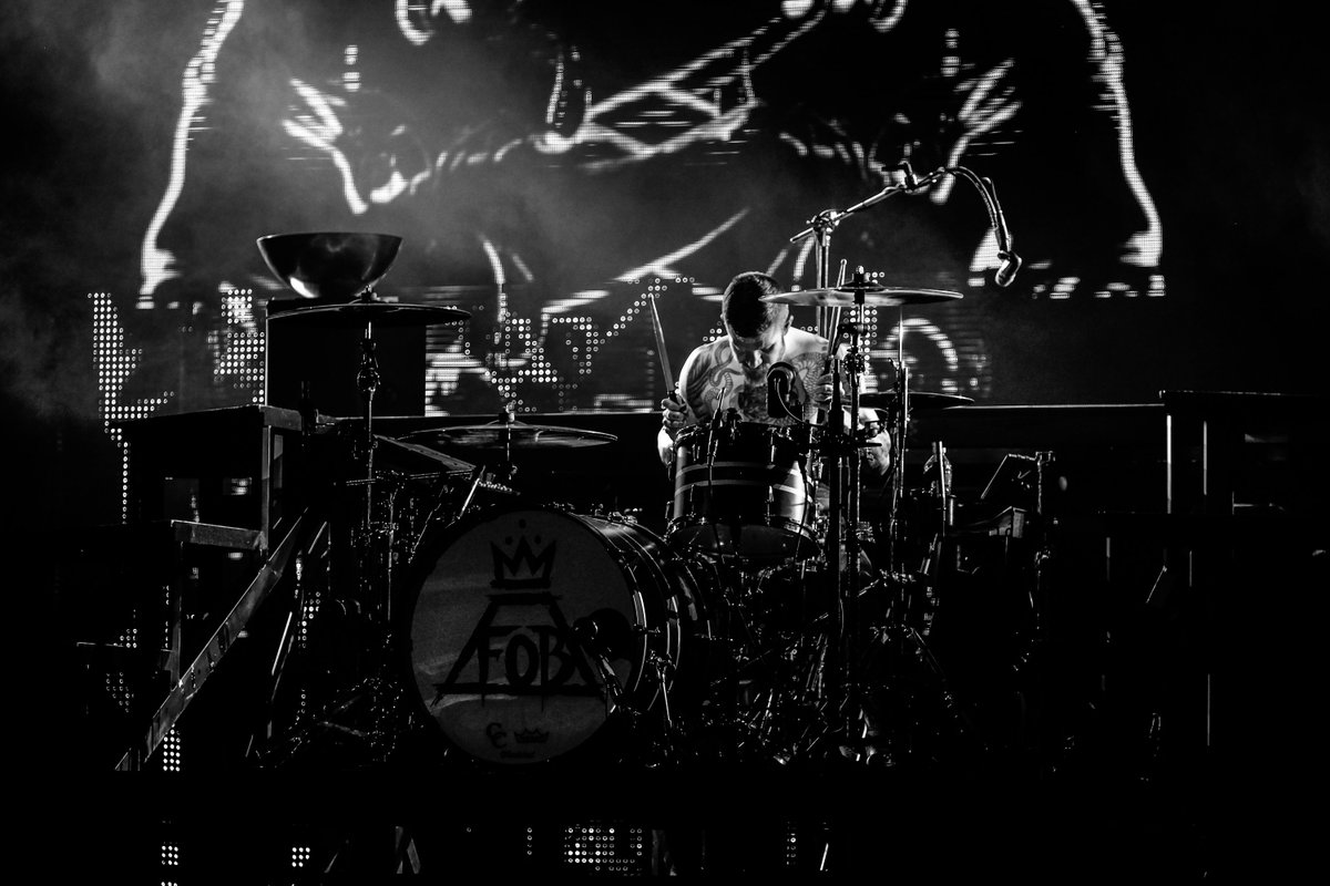 falloutboy's tweet photo. 3.26.16 Irvine, CA @ Irvine Meadows Amphitheatre 

#WINTOURISCOMING

Photos by Justin Segura https://t.co/oGiClf57Ay