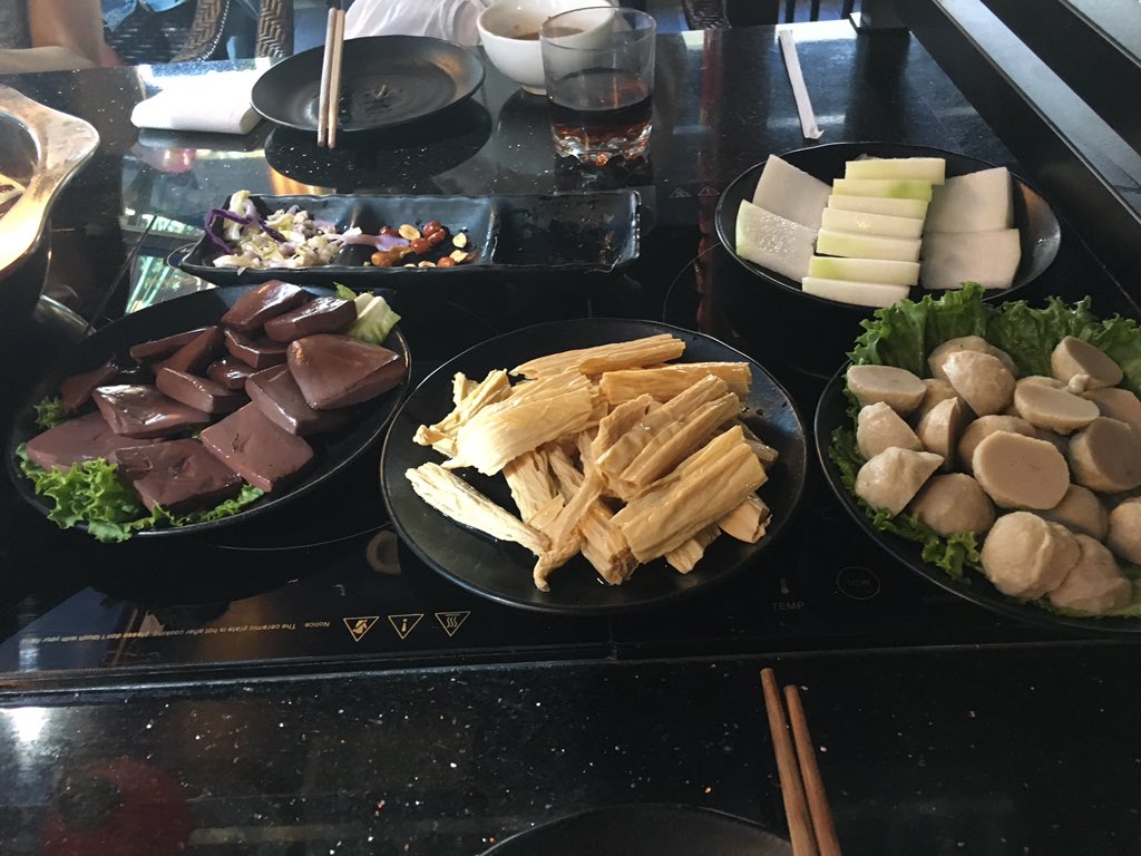 ZackFei's tweet photo. Hot pot😄 https://t.co/s92JuMS2a8