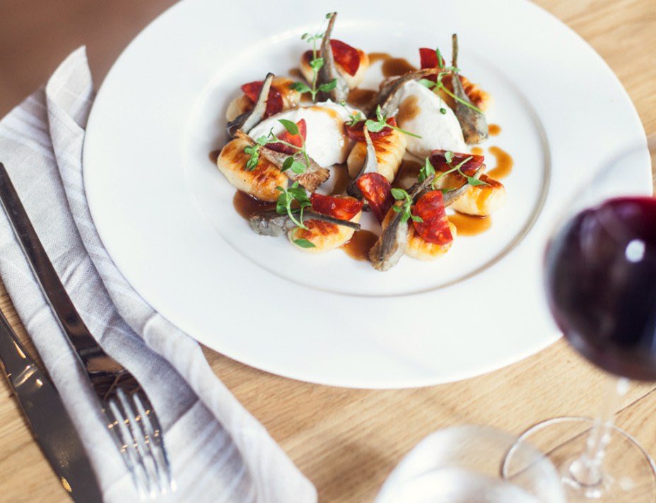 MrKeithMahon's tweet image. A 24 Hour Food &amp;amp; Drink Guide to Paris - thetaste.ie/wp/a-24-hour-f…