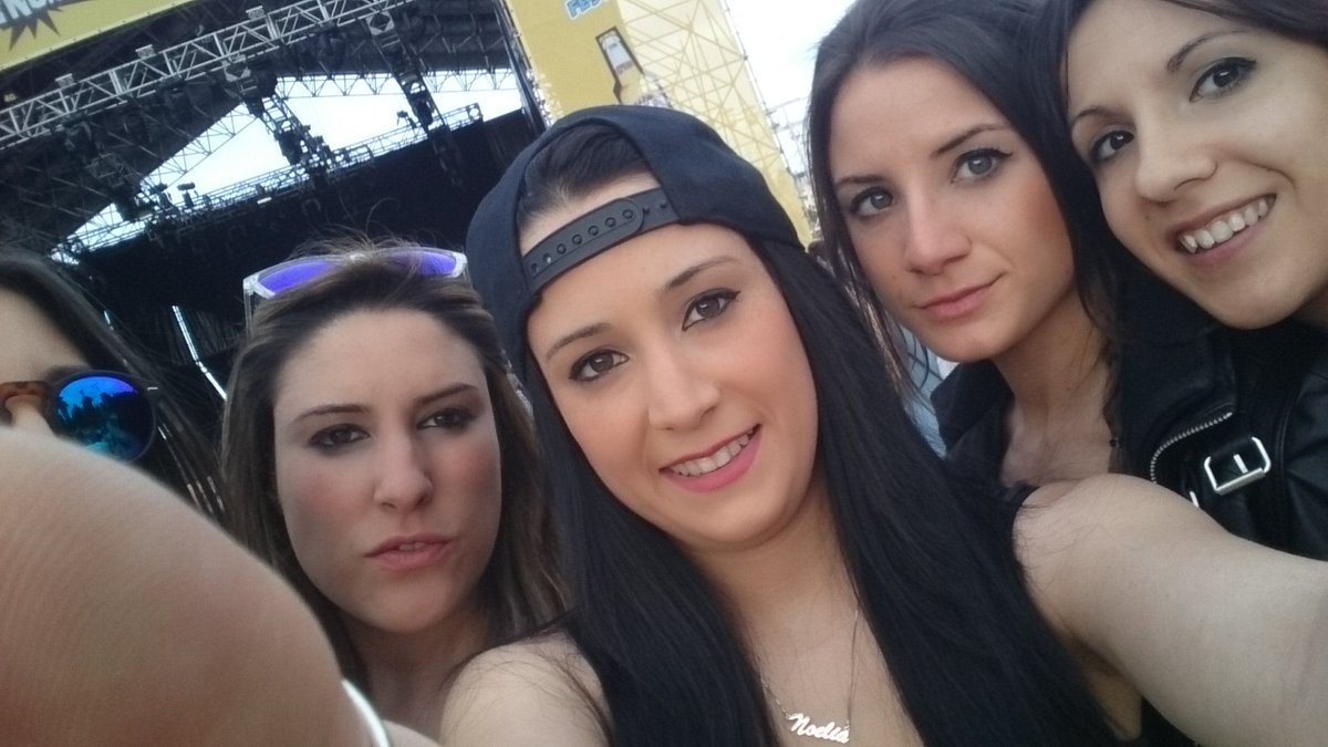 noe_trl's tweet photo. Festival gandia san san #falkata https://t.co/pO7SURW57I