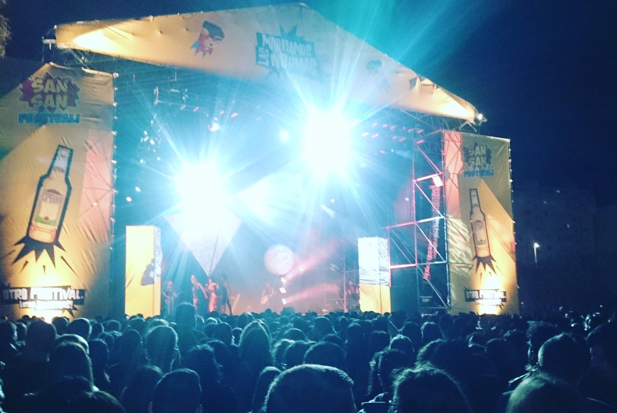 noe_trl's tweet photo. Festival gandia san san #falkata https://t.co/pO7SURW57I